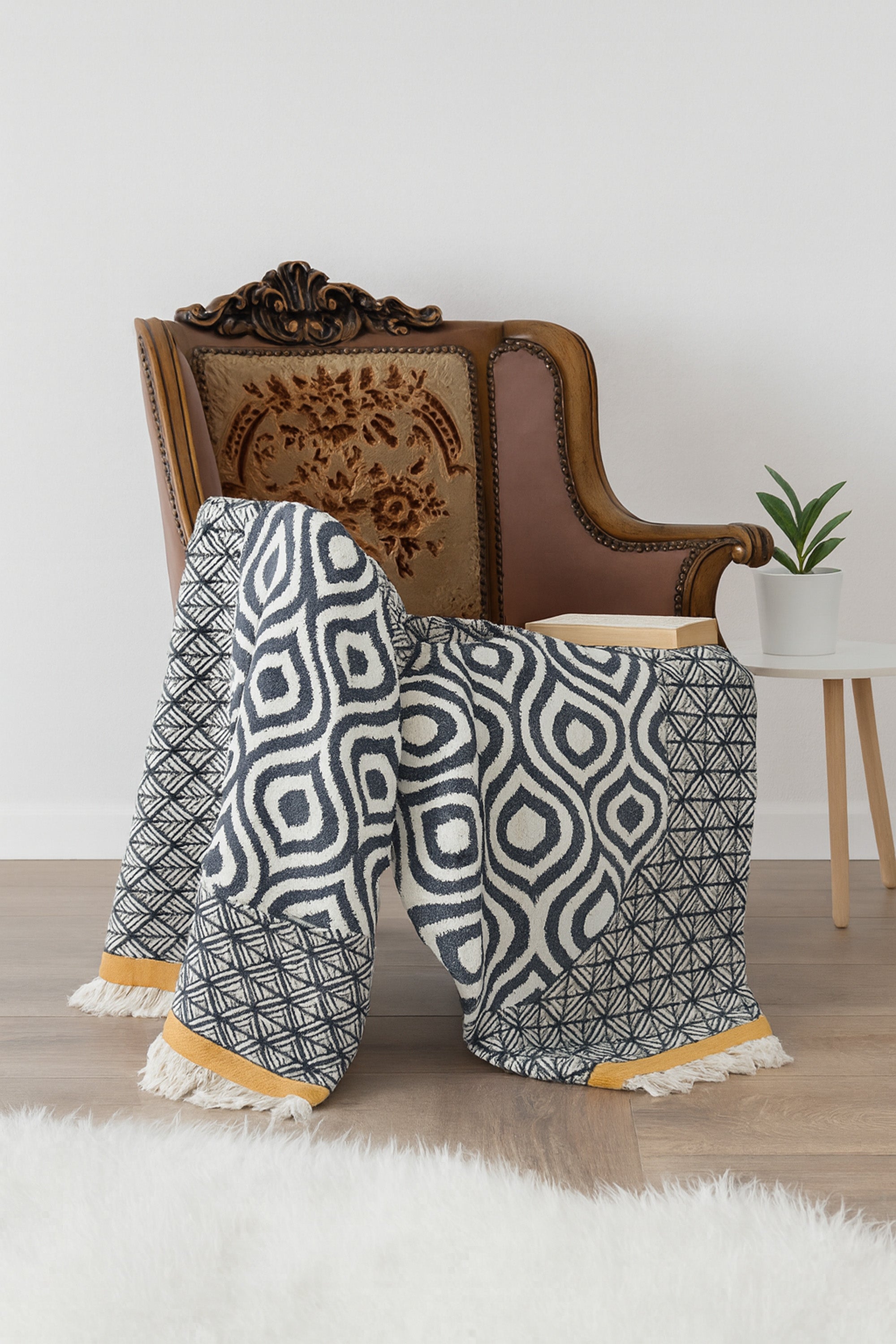 ORLO SİYAH-HARDAL THROW