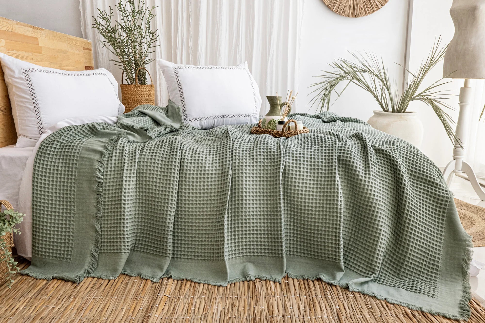 RİVA YEŞİL YATAK ÖRTÜSÜ