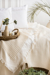 RİVA KREM YATAK ÖRTÜSÜ TAKIMI