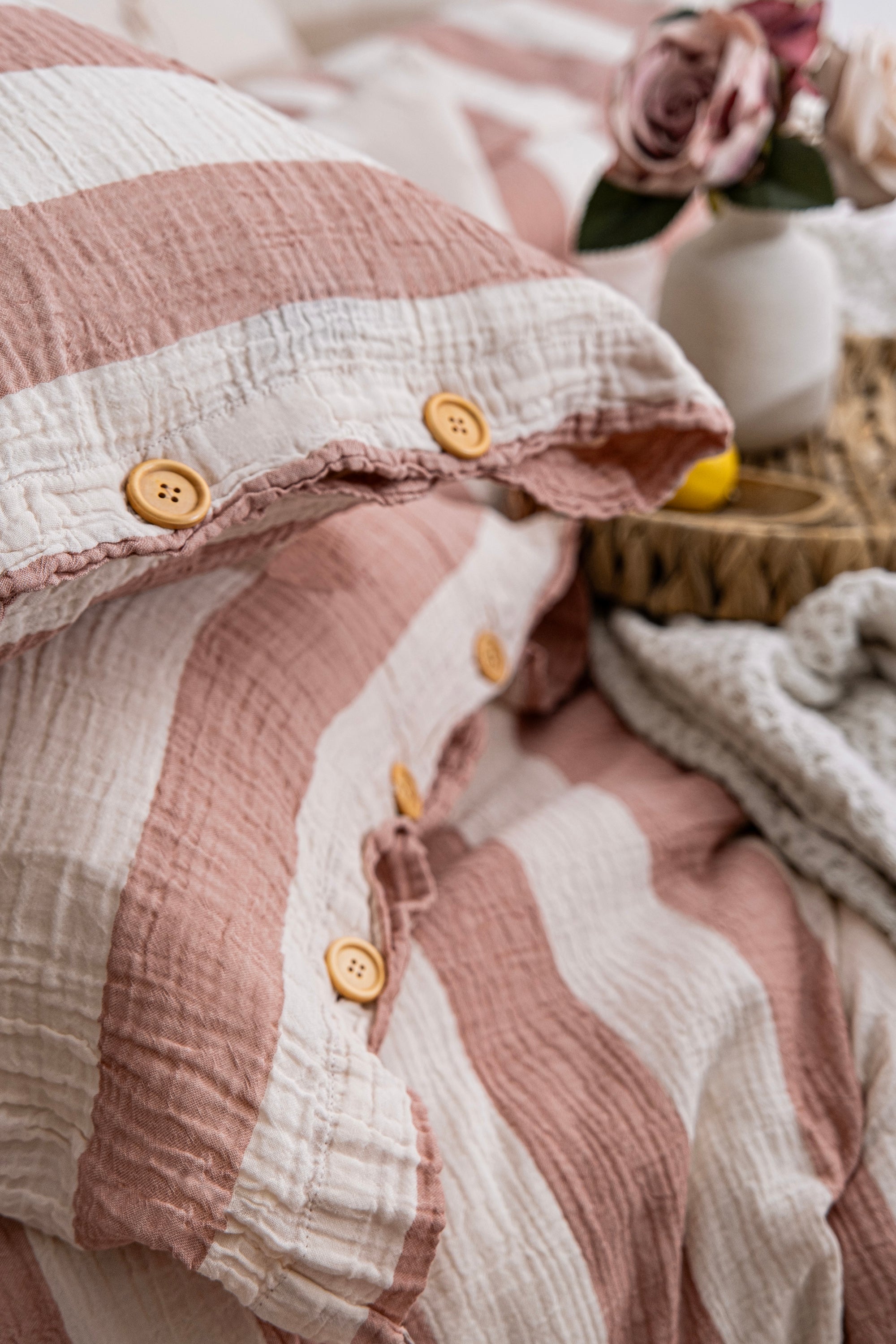 LOVA MOCHA NEVRESİM TAKIMI