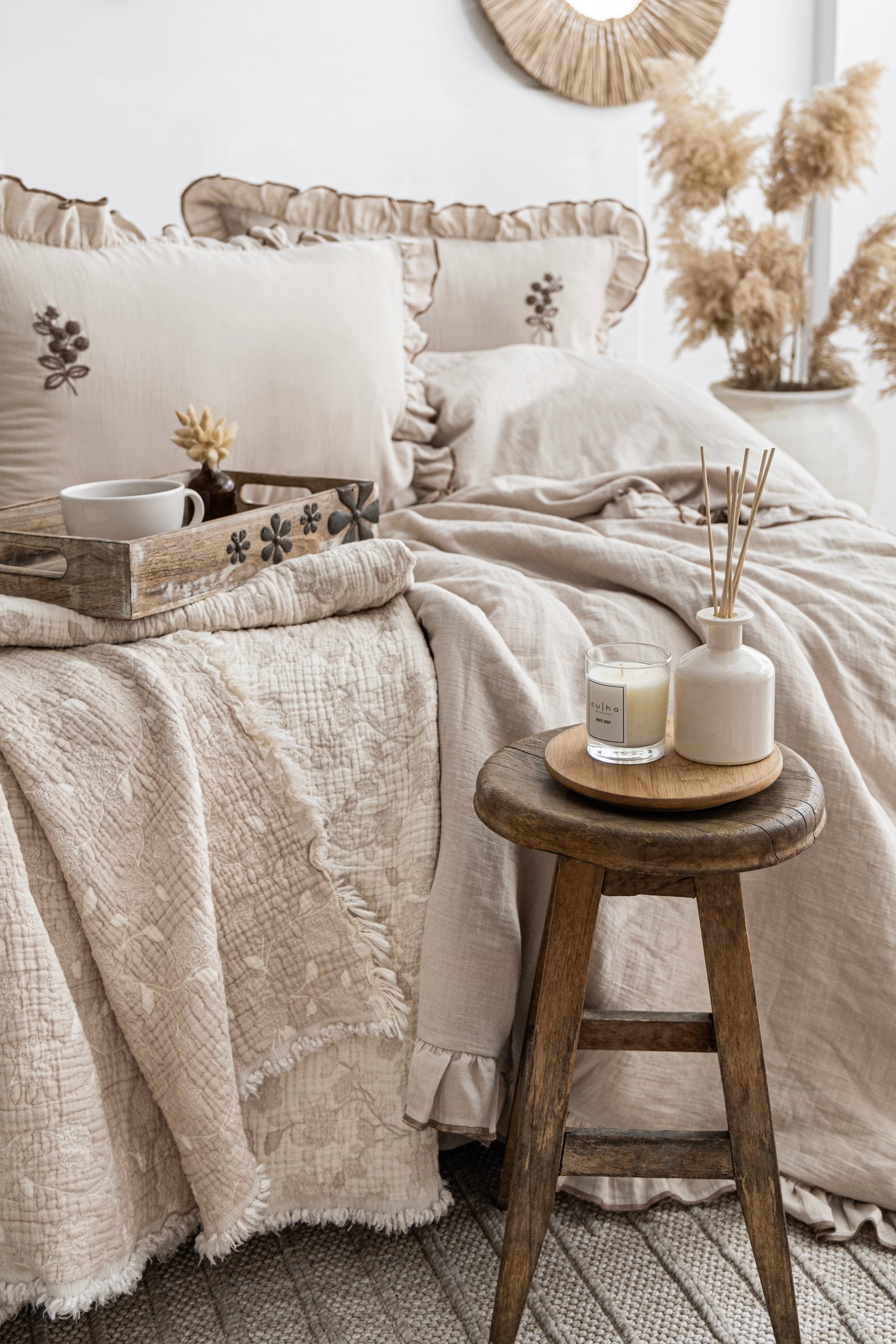 LILY BEJ NEVRESİM TAKIMI