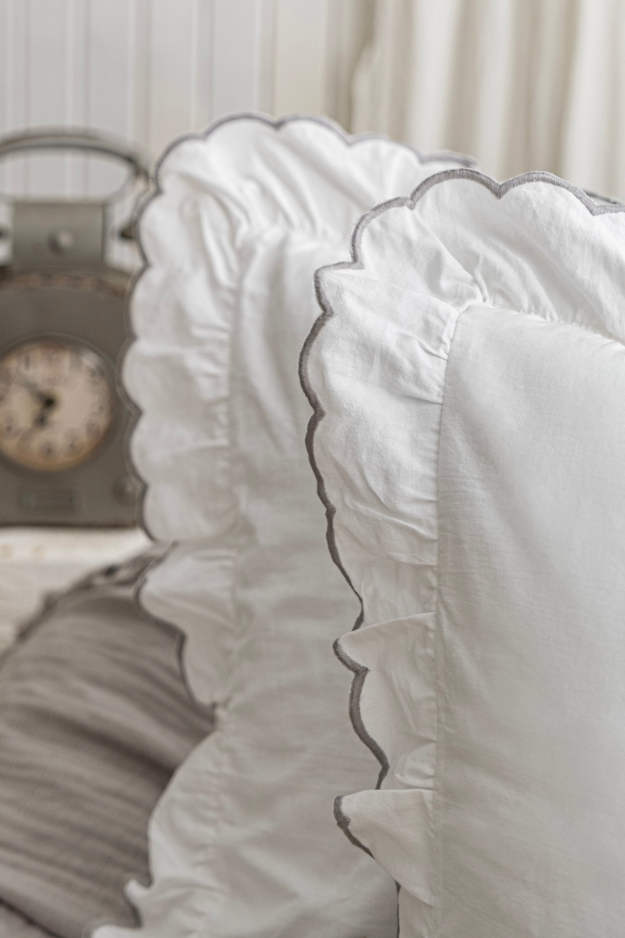 FIONA GRİ YATAK ÖRTÜSÜ TAKIMI