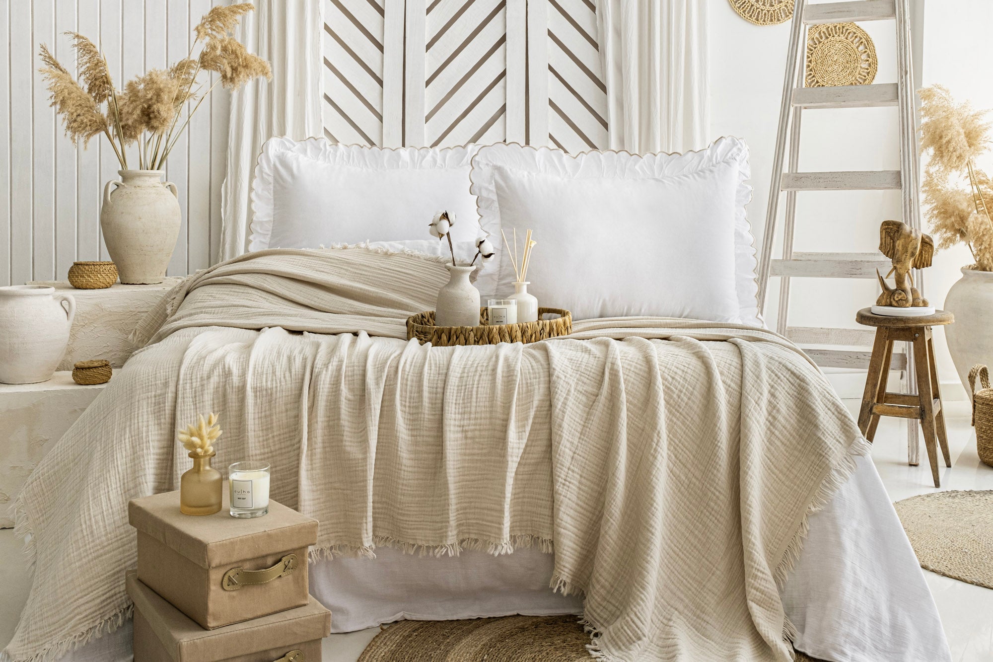 FIONA BEJ YATAK ÖRTÜSÜ TAKIMI