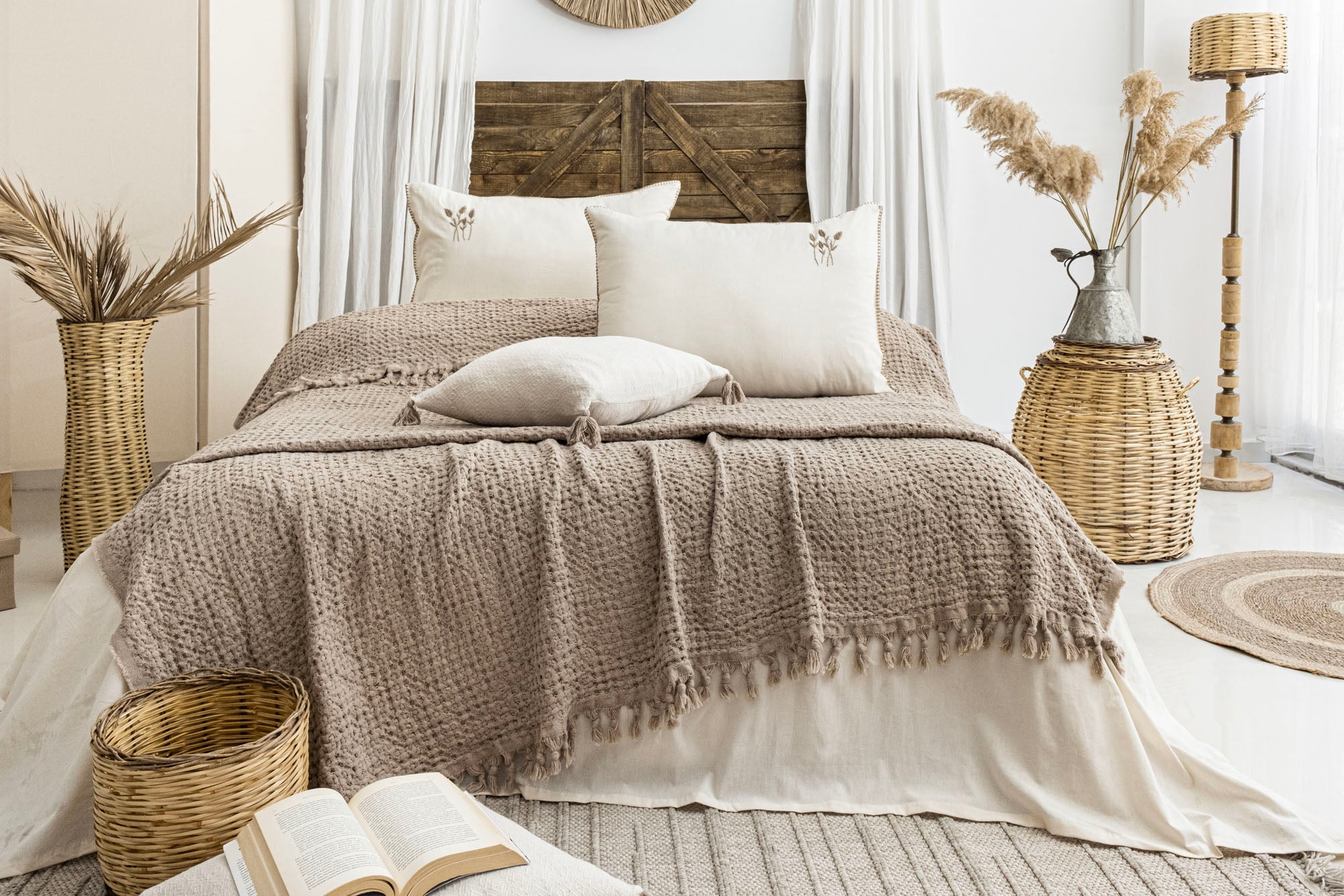 MİA BEJ YATAK ÖRTÜSÜ TAKIMI