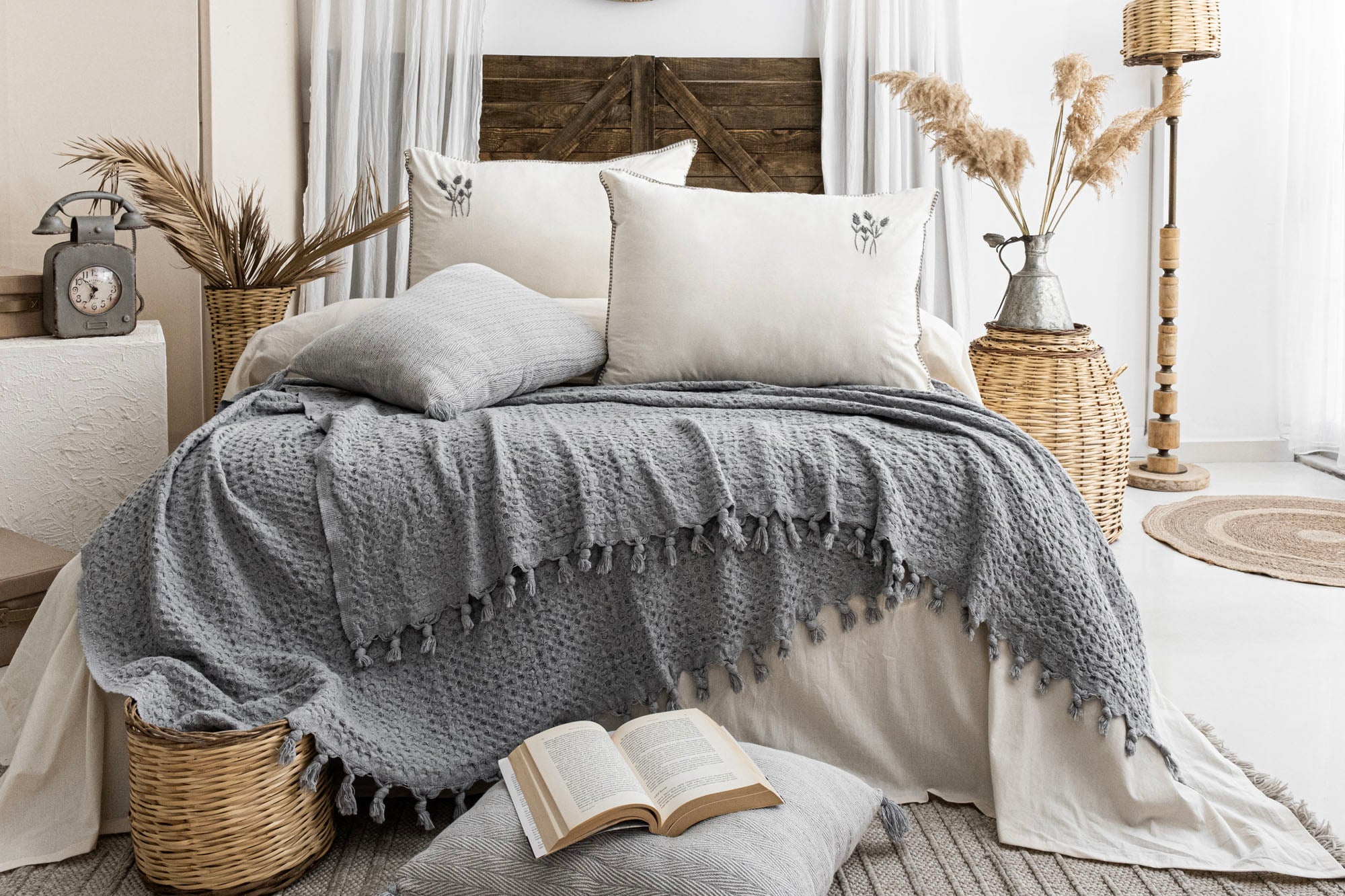 MİA GRİ YATAK ÖRTÜSÜ TAKIMI