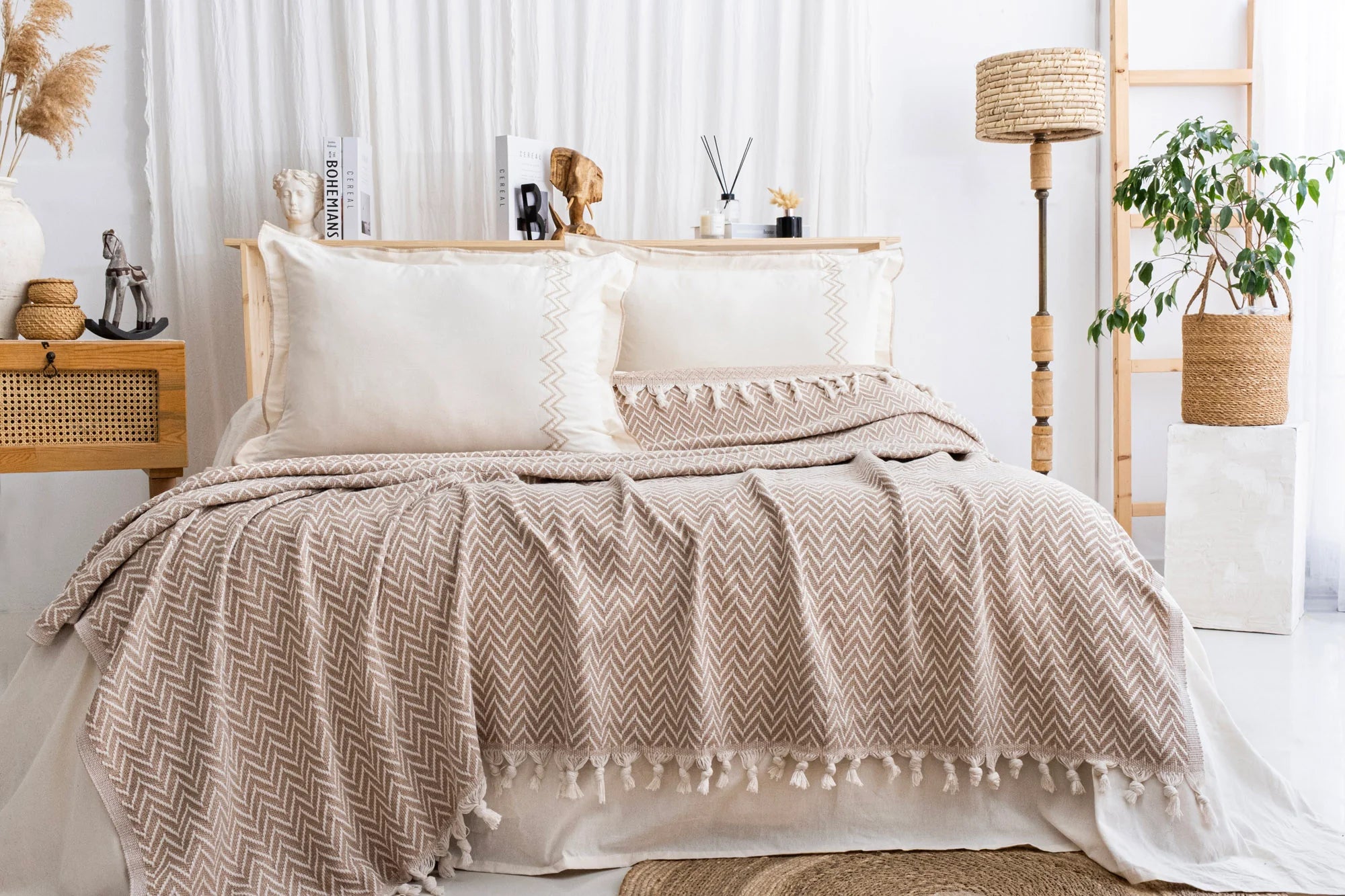 LUNA BEJ YATAK ÖRTÜSÜ