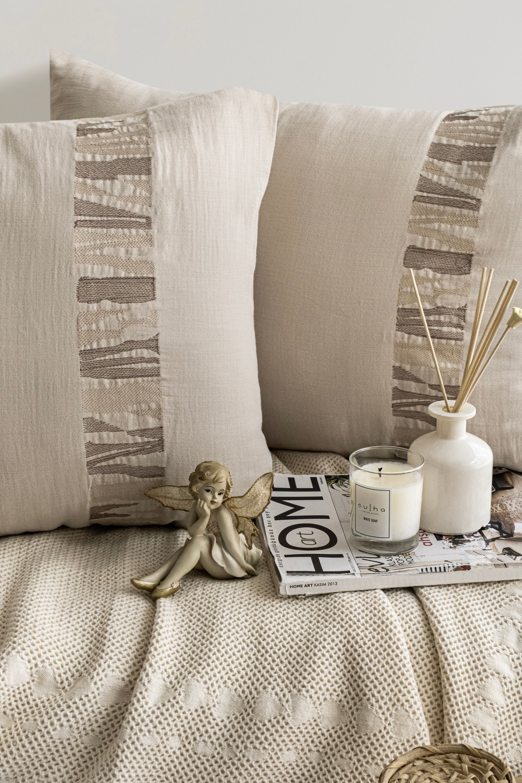 MAISON BEJ NEVRESİM TAKIMI