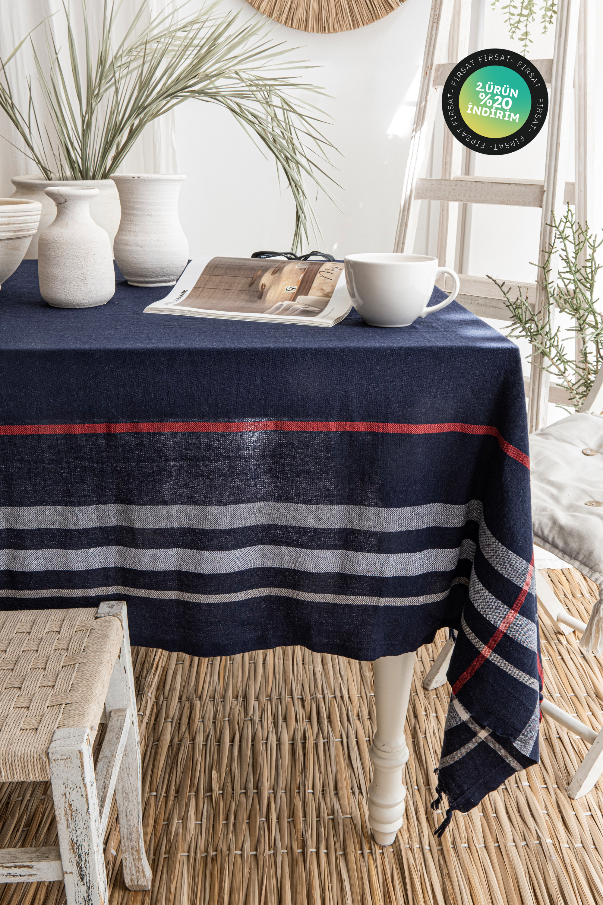 SANDY LACİVERT MASA ÖRTÜSÜ