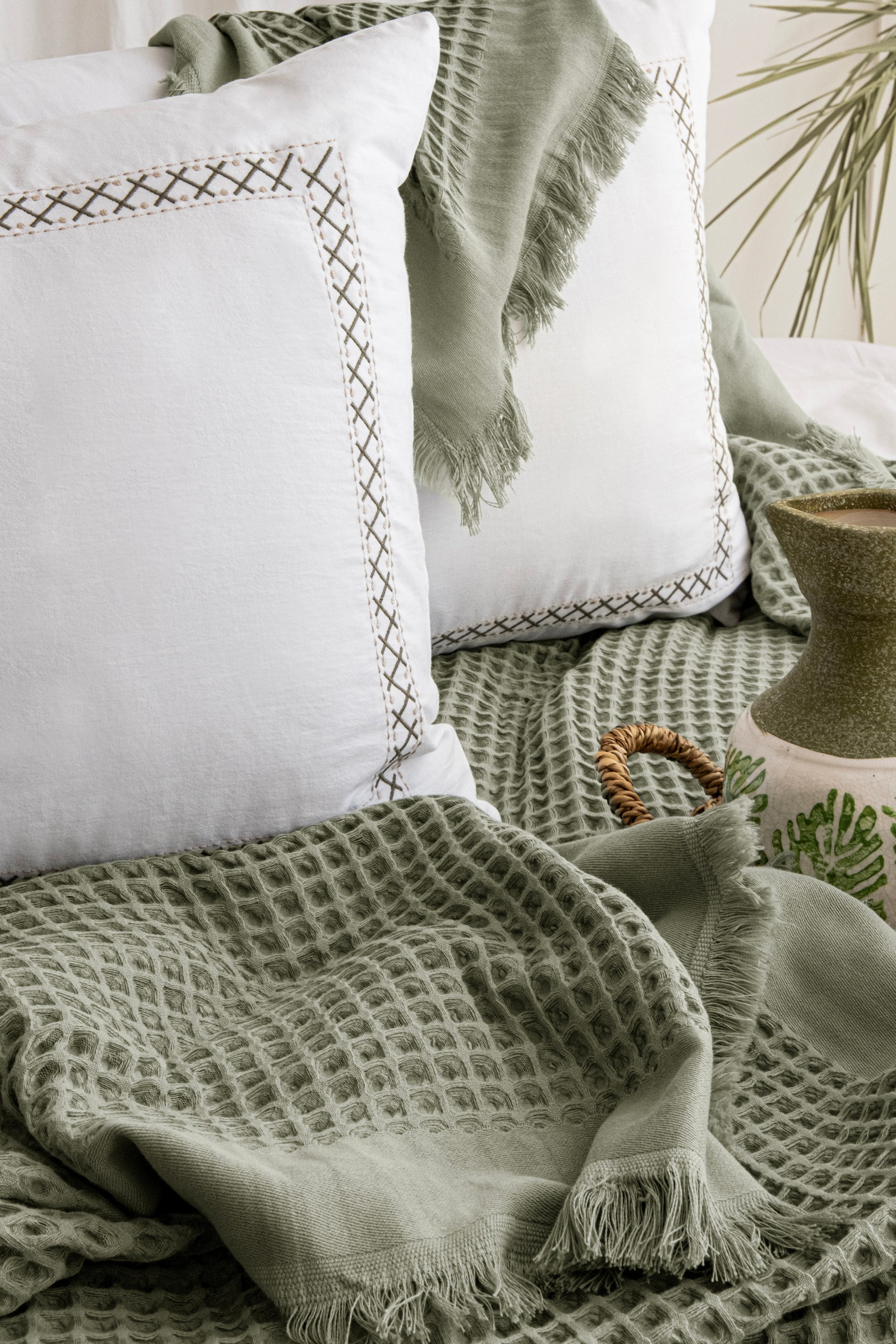 RİVA YEŞİL YATAK ÖRTÜSÜ